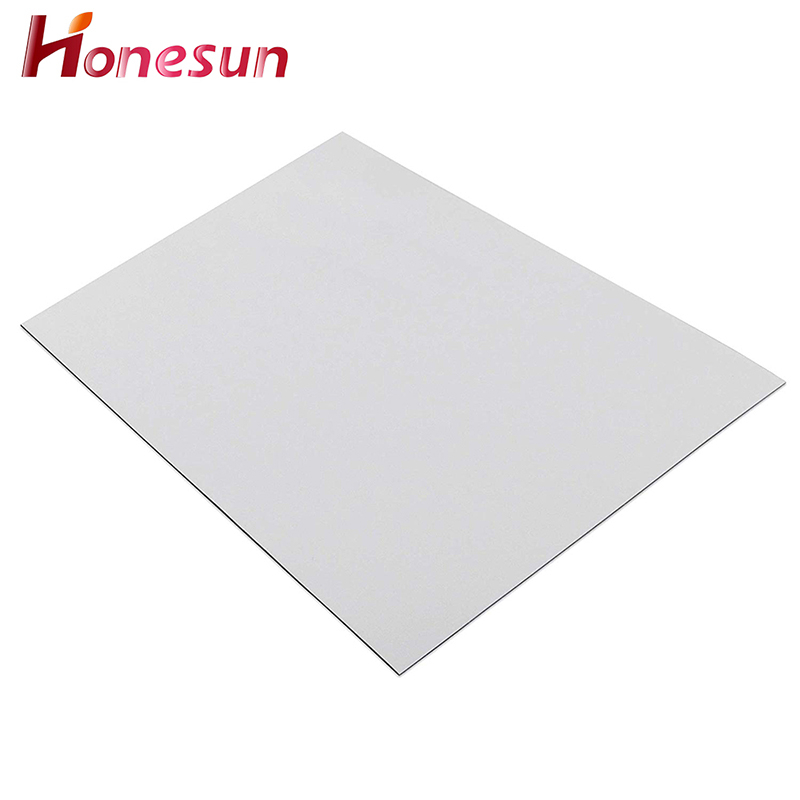 White PVC with Flexible Rubber Magnet Sheet